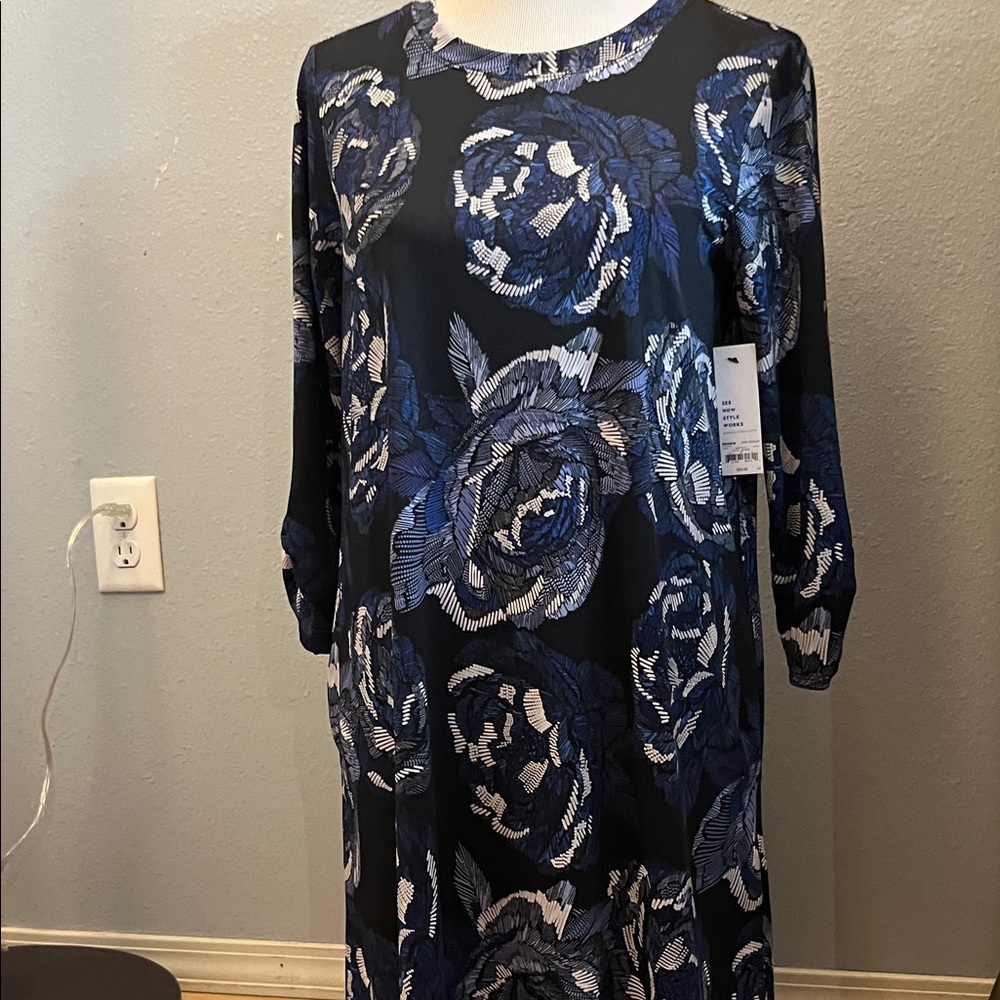 Apt. 9 Blue and Black Floral Long Sleeve Dress